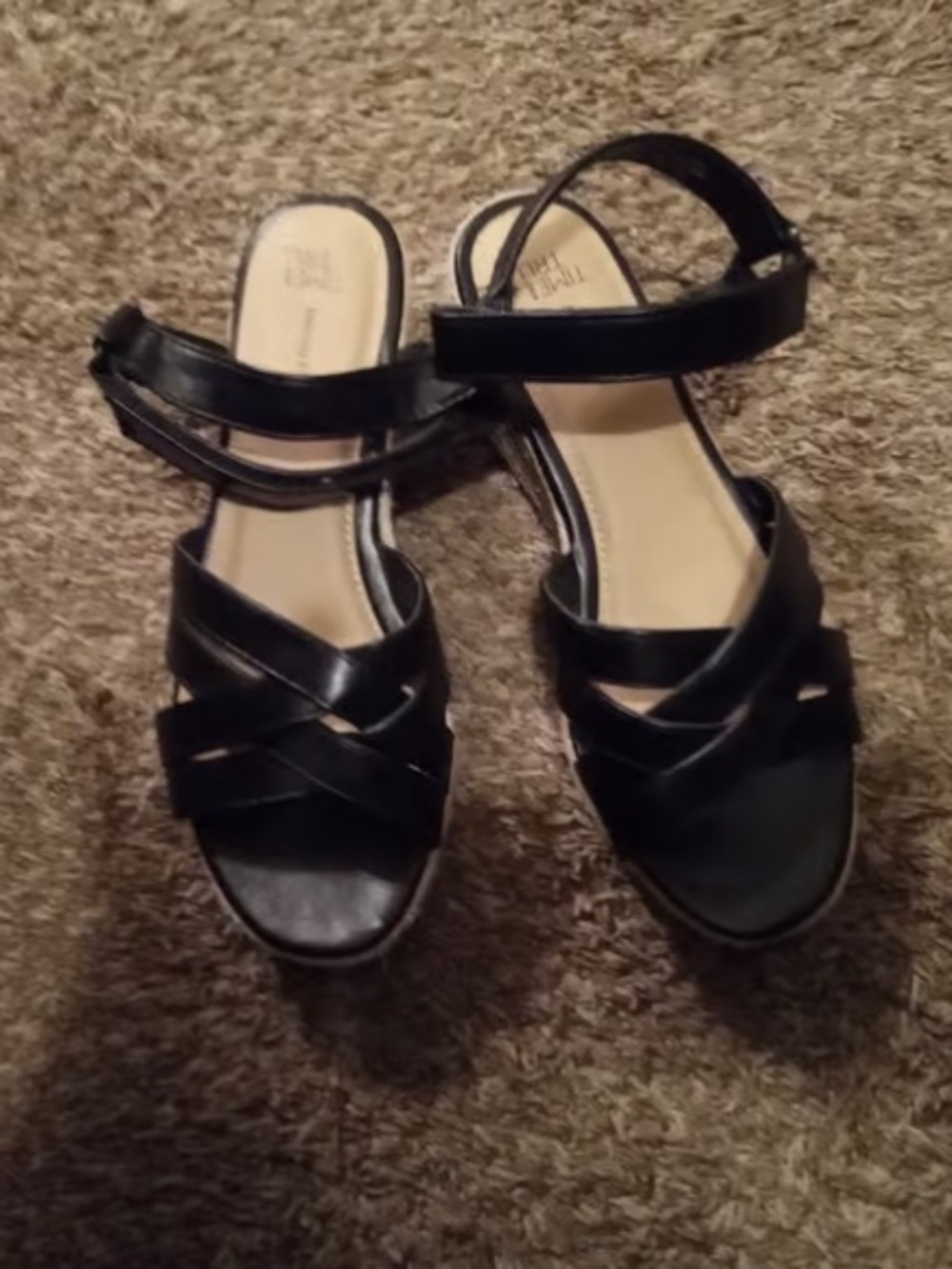 Time and Tru Black Strappy Ankle‑Strap Sandals